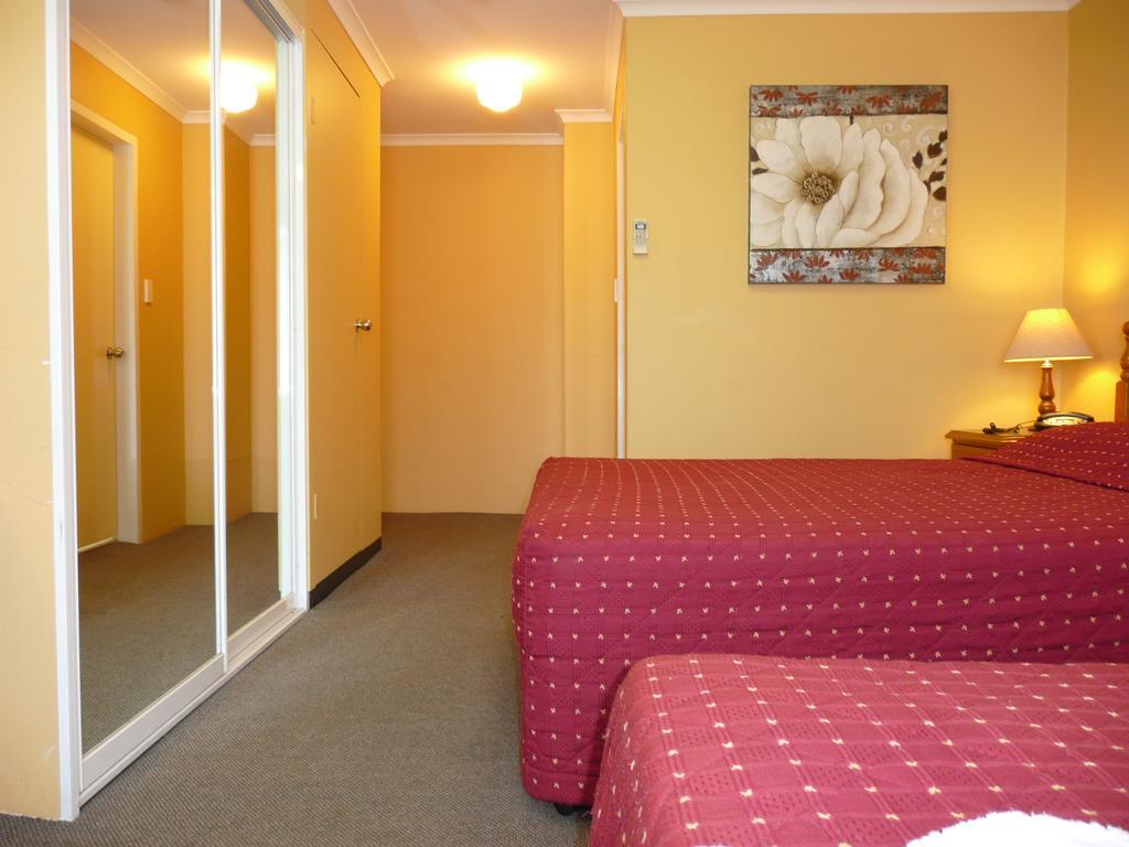 Parramatta City Motel Сидней Номер фото