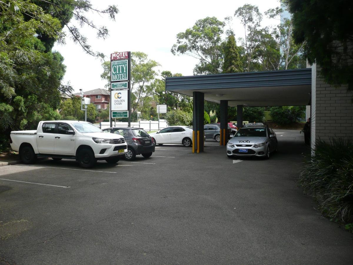 Parramatta City Motel Сидней Экстерьер фото